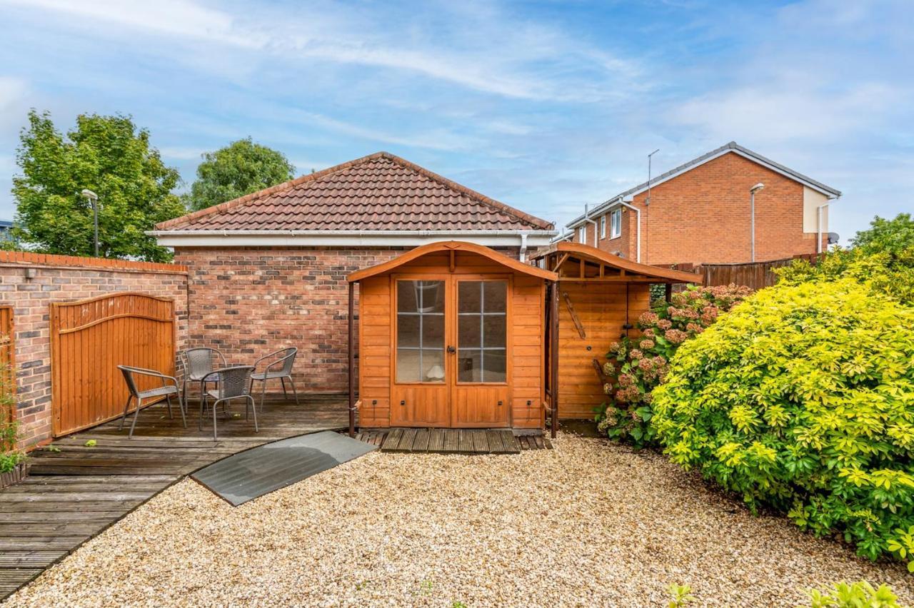 יורק Pass The Keys Charming Cottage Near Clifton Moor מראה חיצוני תמונה