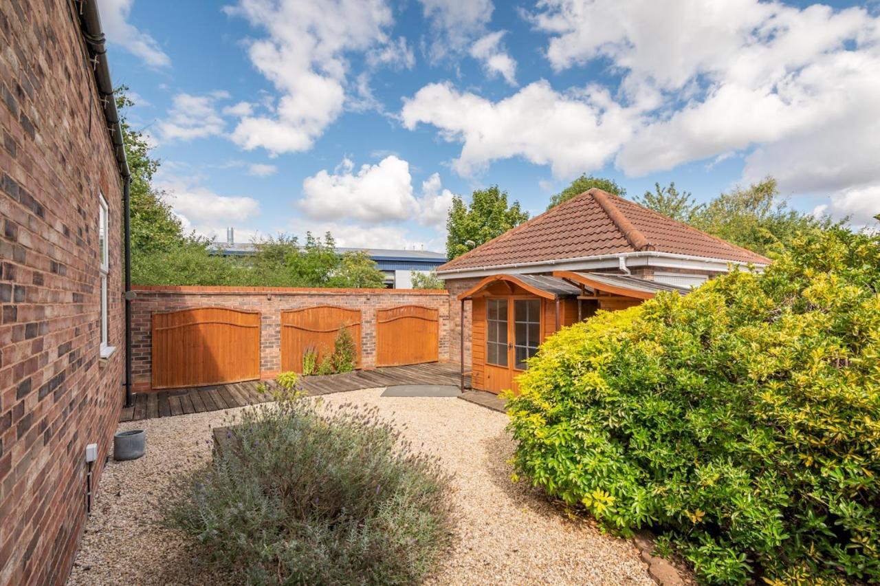 יורק Pass The Keys Charming Cottage Near Clifton Moor מראה חיצוני תמונה